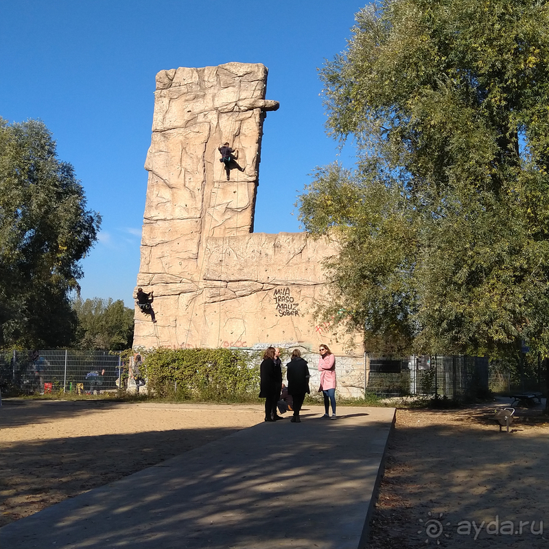 Альбом истории "Берлин, Германия. Где живут сами берлинцы, район Пренцлауэерберг."