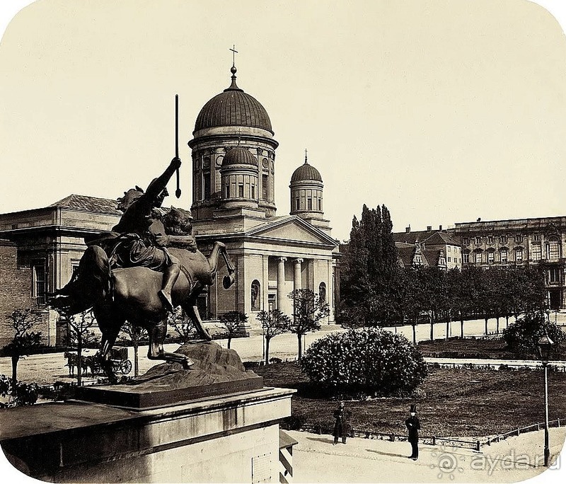Берлин, Германия. Собор Берлинендом на Музейном острове.