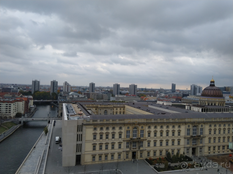 Берлин, Германия. Собор Берлинендом на Музейном острове.