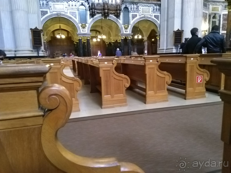 Берлин, Германия. Собор Берлинендом на Музейном острове.