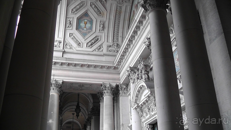 Берлин, Германия. Собор Берлинендом на Музейном острове.