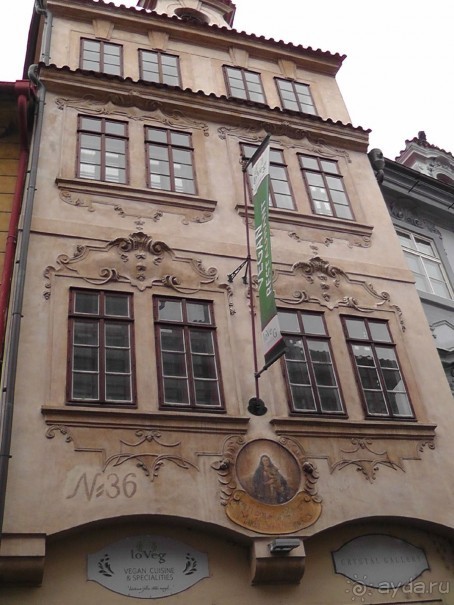 Прага - черный лебедь над Влтавой