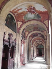 Прага - черный лебедь над Влтавой