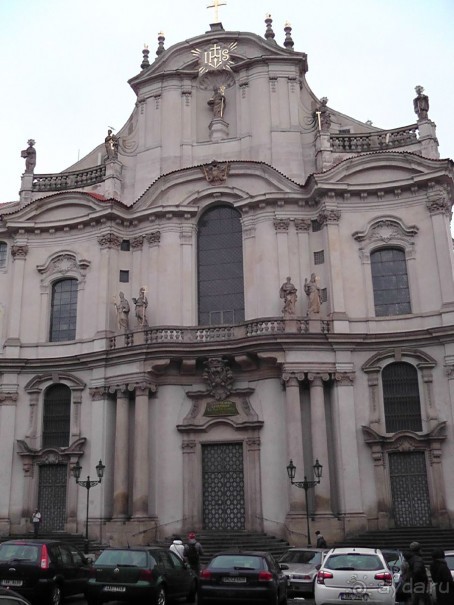 Прага - черный лебедь над Влтавой