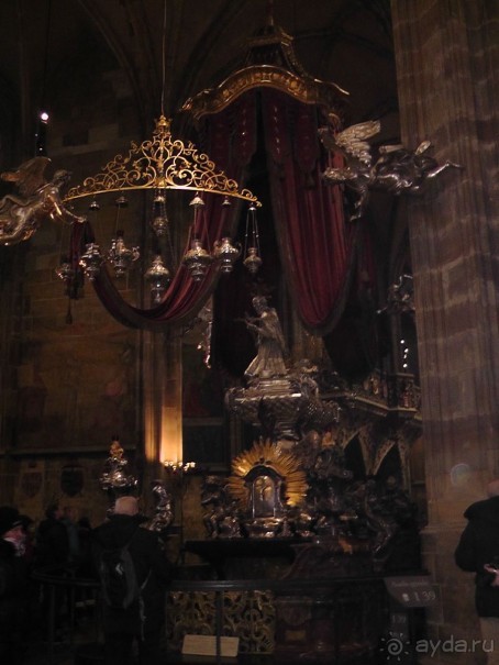 Прага - черный лебедь над Влтавой