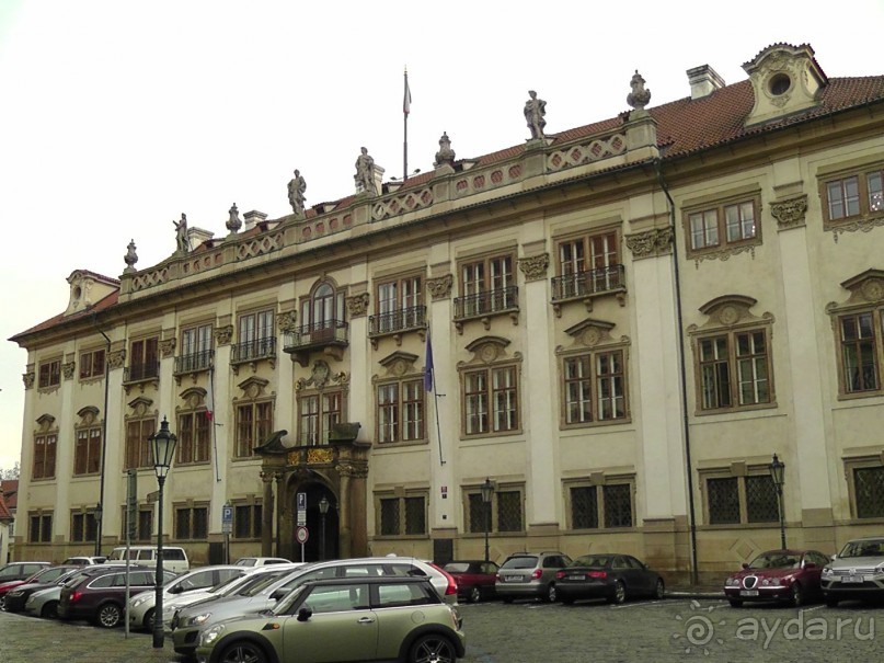 Прага - черный лебедь над Влтавой