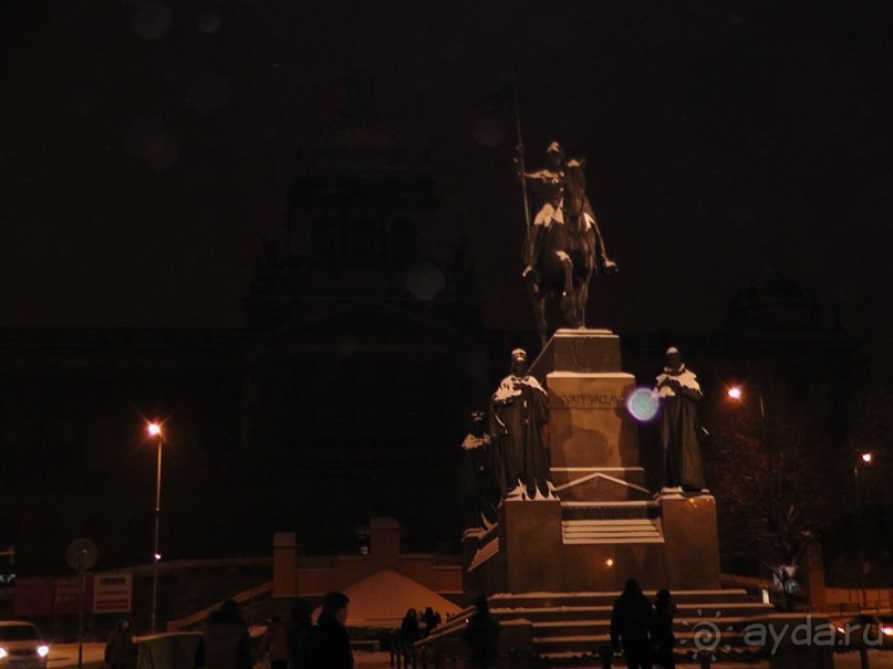 Прага - черный лебедь над Влтавой