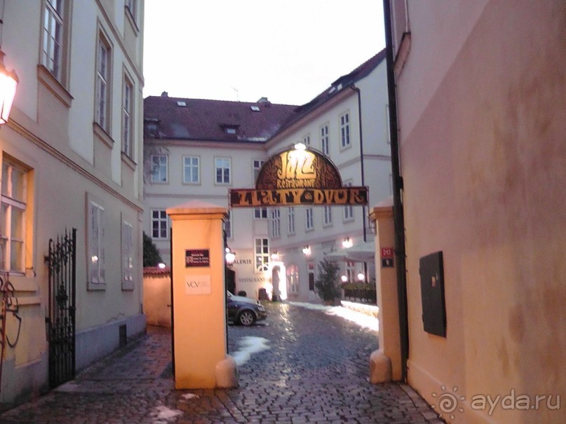 Прага - черный лебедь над Влтавой