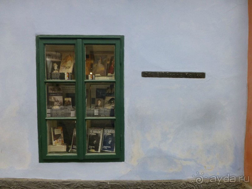 Прага - черный лебедь над Влтавой