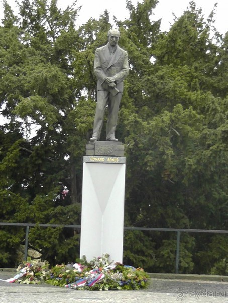 Прага - черный лебедь над Влтавой