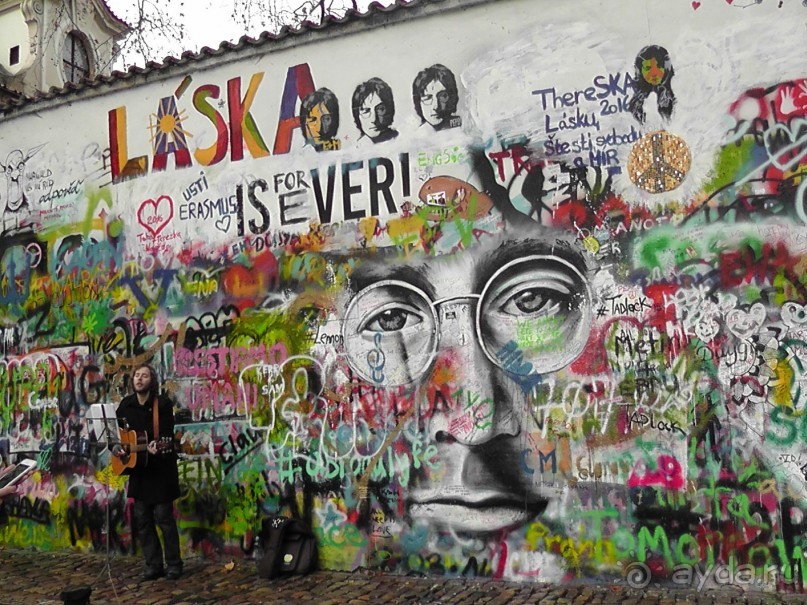 Прага - черный лебедь над Влтавой