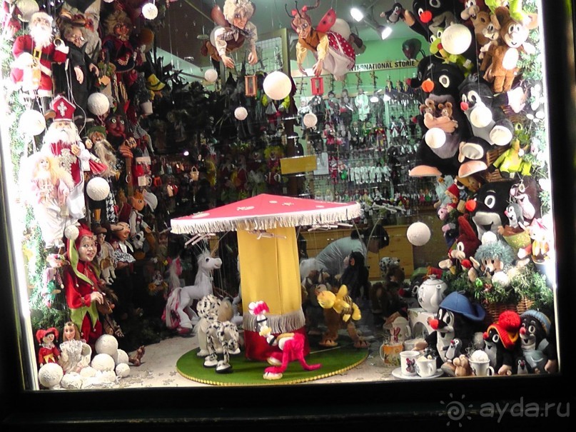 Прага - черный лебедь над Влтавой