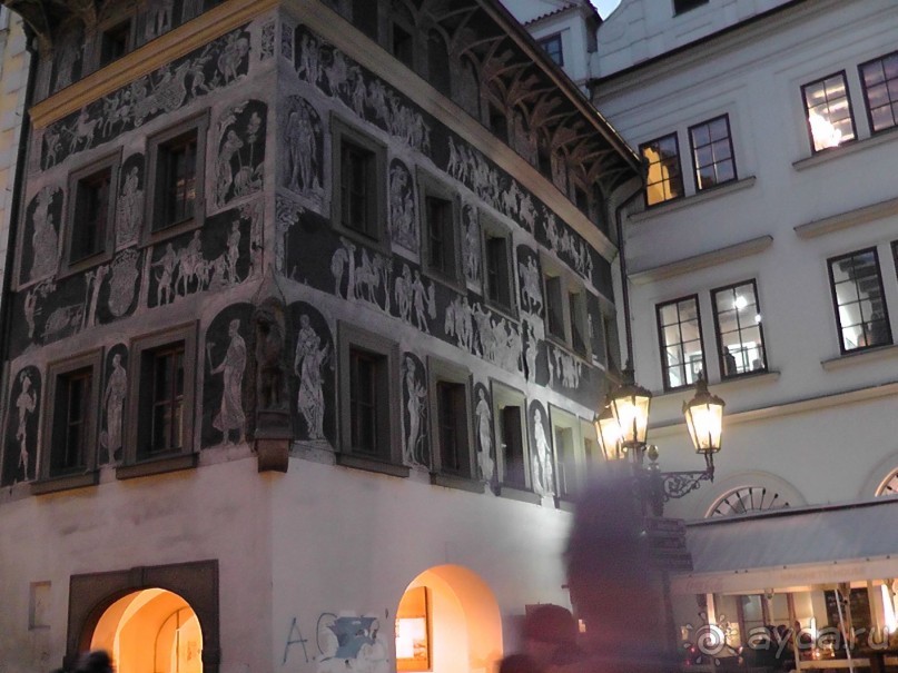 Прага - черный лебедь над Влтавой