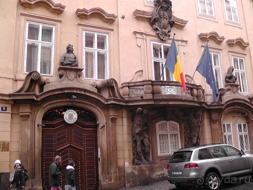 Прага - черный лебедь над Влтавой