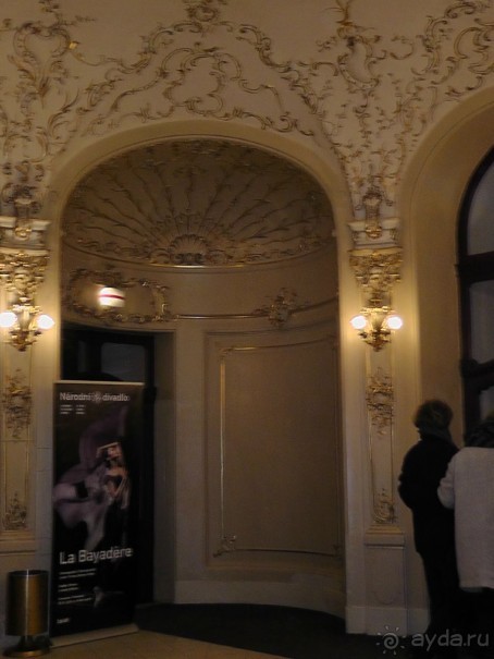 Прага - черный лебедь над Влтавой