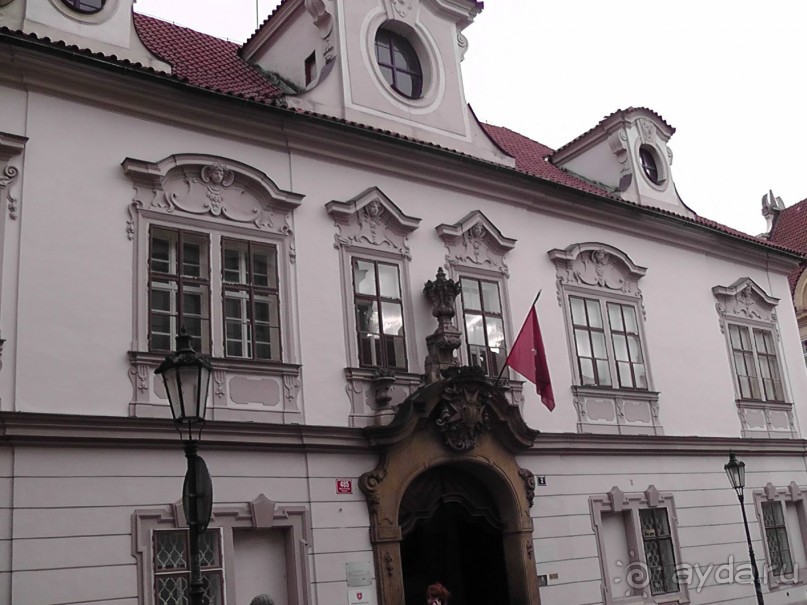 Прага - черный лебедь над Влтавой