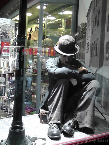 Прага - черный лебедь над Влтавой