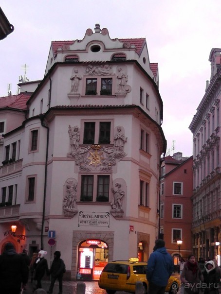 Прага - черный лебедь над Влтавой