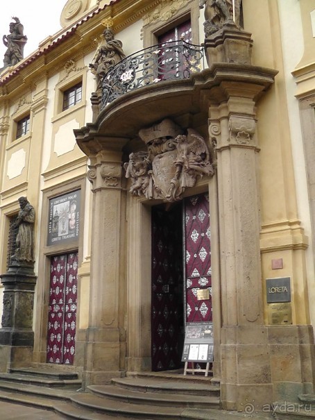 Прага - черный лебедь над Влтавой