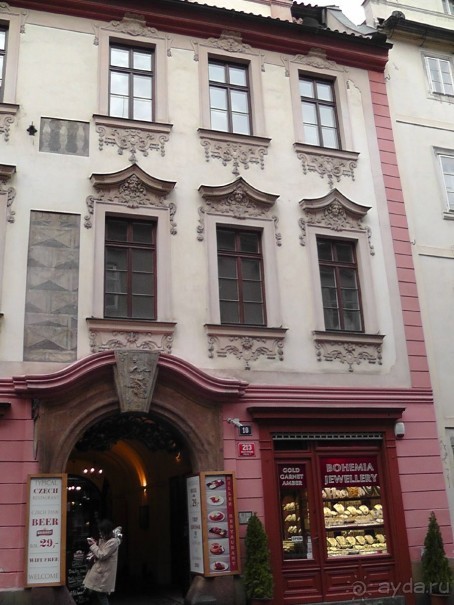 Прага - черный лебедь над Влтавой