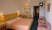 Корфу - остров плывущий во Вселенной! Часть I, пляжный отдых.