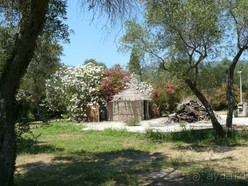 Альбом отзыва "Корфу - остров плывущий во Вселенной! Часть I, пляжный отдых."