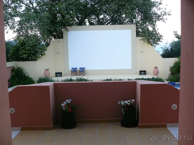 Корфу - остров плывущий во Вселенной! Часть I, пляжный отдых.