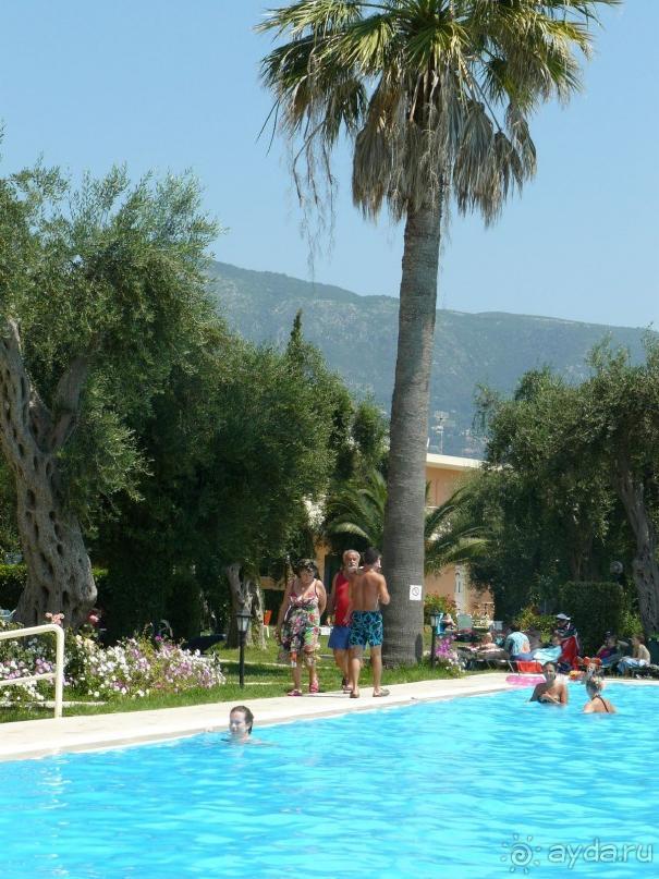 Корфу - остров плывущий во Вселенной! Часть I, пляжный отдых.