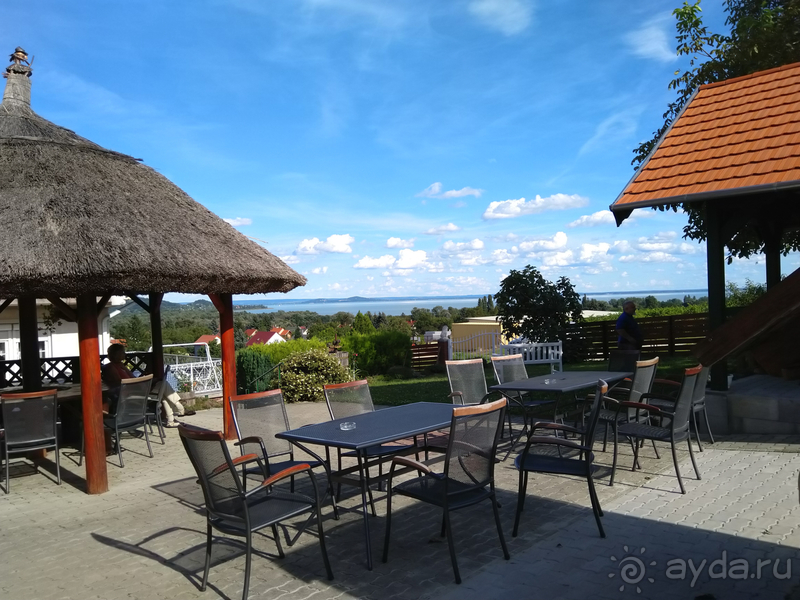 Балатон. Это Венгрия! И снова здрасти! Закат на озере.