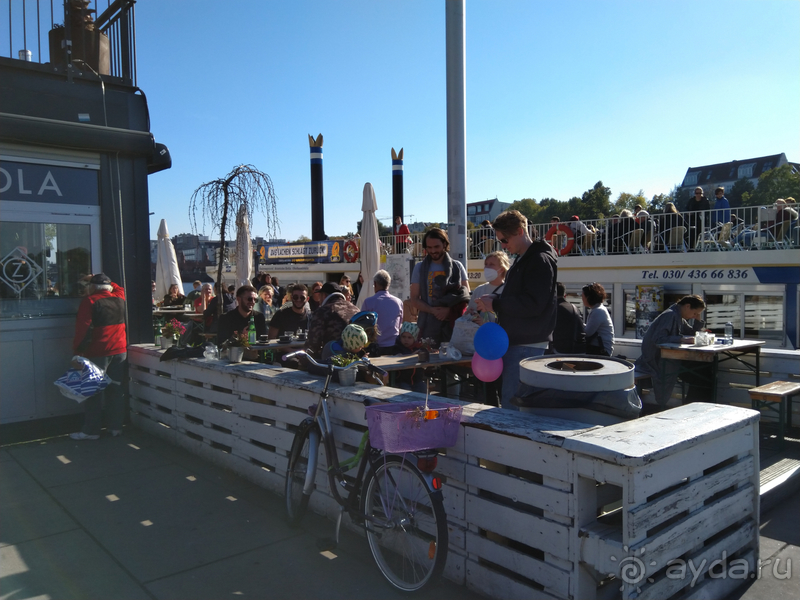 Берлин, Германия. Туристический кусочек Берлинской стены.