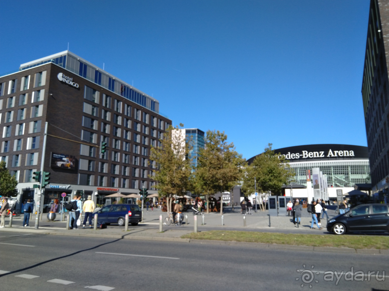 Берлин, Германия. Туристический кусочек Берлинской стены.