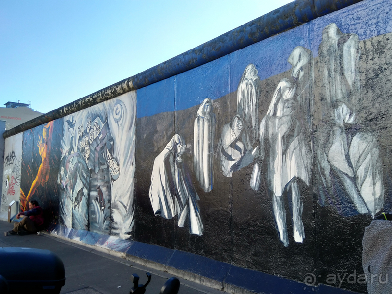 Берлин, Германия. Туристический кусочек Берлинской стены.