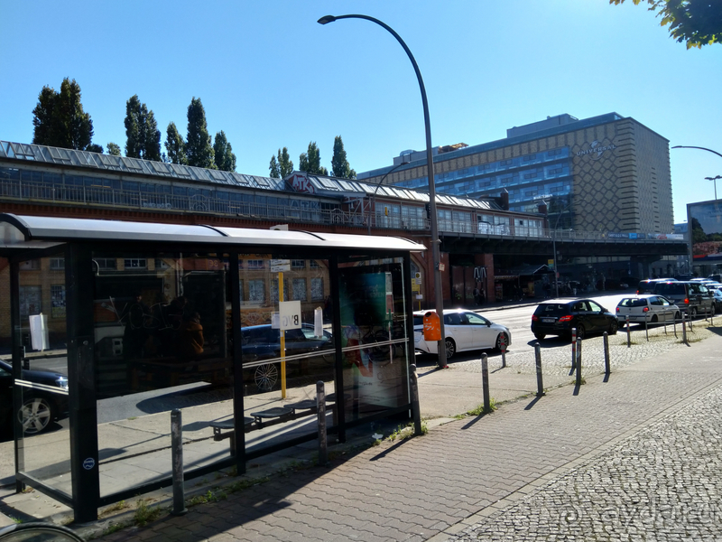 Берлин, Германия. Туристический кусочек Берлинской стены.