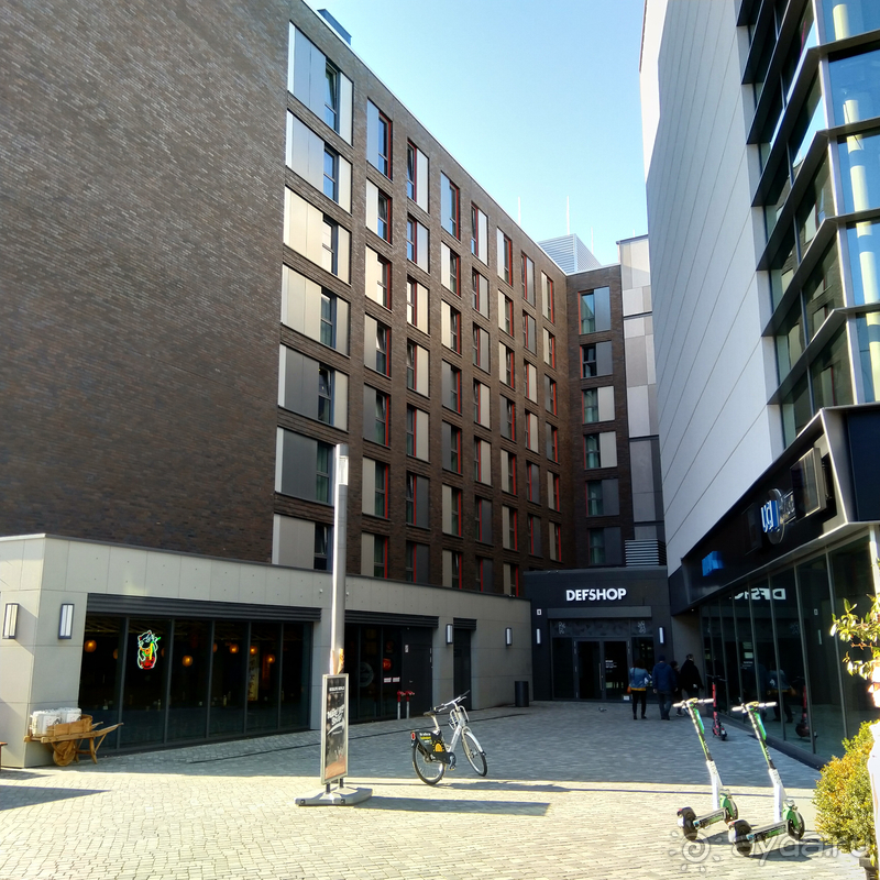 Берлин, Германия. Туристический кусочек Берлинской стены.