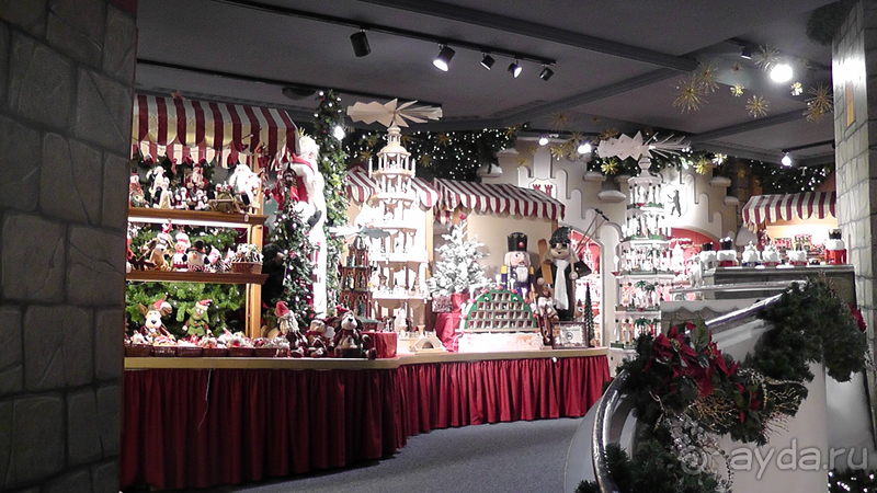 Берлин, Германия. Торговая улица Курфюрстендамм.