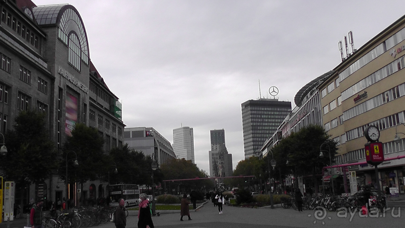 Берлин, Германия. Торговая улица Курфюрстендамм.