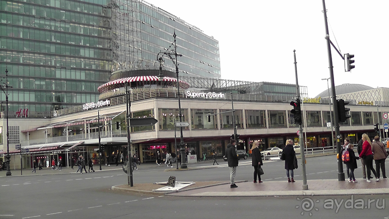 Берлин, Германия. Торговая улица Курфюрстендамм.