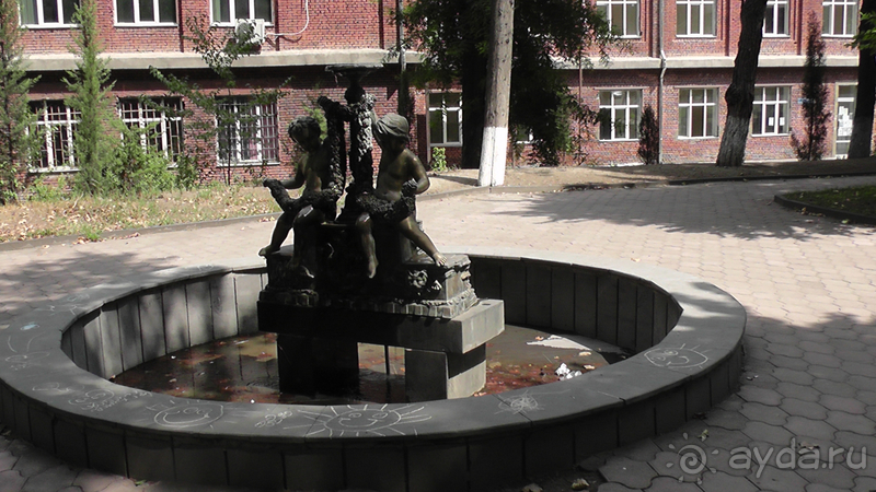 Грузия, Тбилиси. Попала в Грузию в карантин и я попала…Малоизвестные скверы, храм Тбилиси.