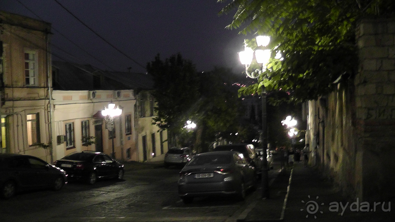 Грузия, Тбилиси. Попала в Грузию в карантин и я попала…Малоизвестные скверы, храм Тбилиси.