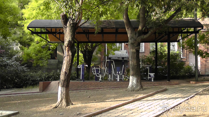 Грузия, Тбилиси. Попала в Грузию в карантин и я попала…Малоизвестные скверы, храм Тбилиси.