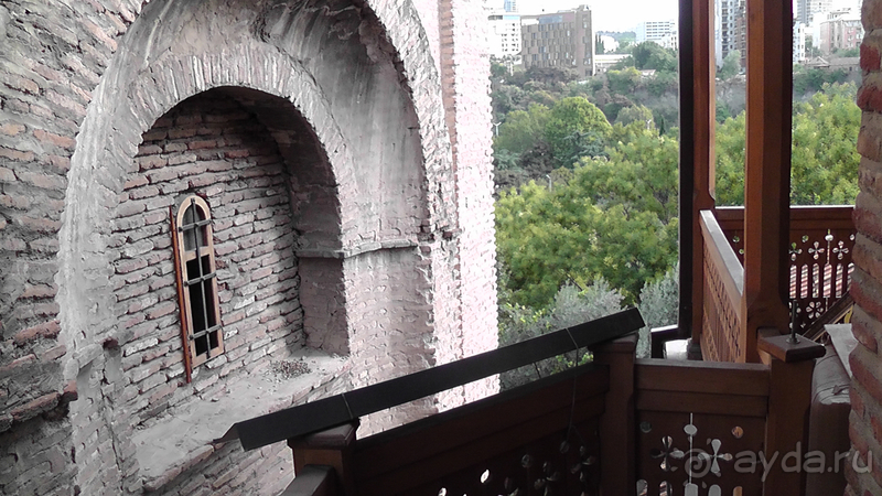 Грузия, Тбилиси. Попала в Грузию в карантин и я попала…Малоизвестные скверы, храм Тбилиси.