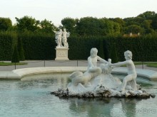 Альбом отзыва "Вена. Дворец Бельведер – замок благородного рыцаря и Золушки благородного эрцгерцога."