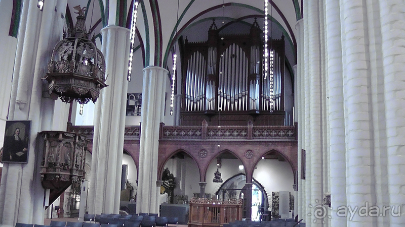 Германия, Берлин. Осколок «Старого города».