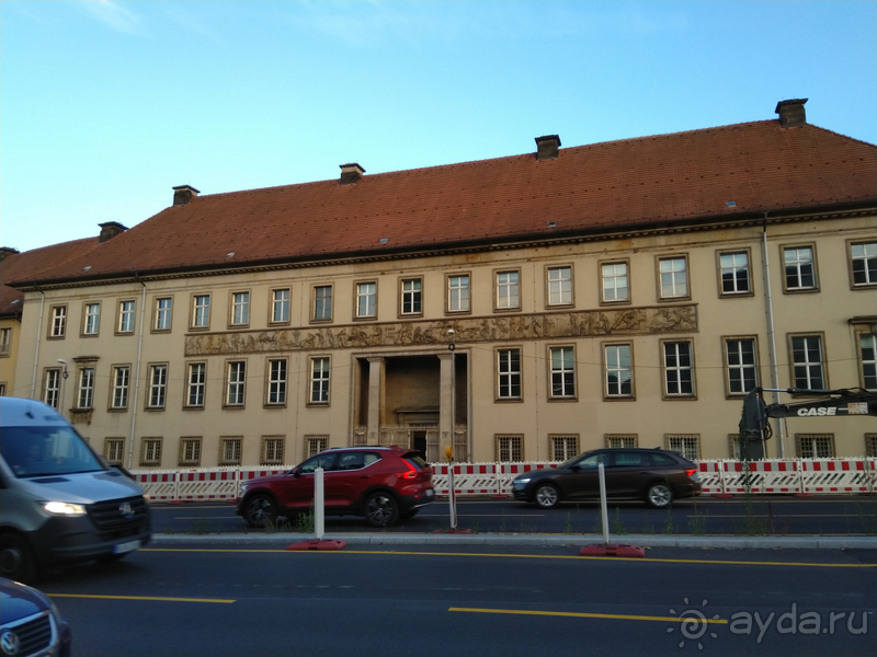 Германия, Берлин. Осколок «Старого города».