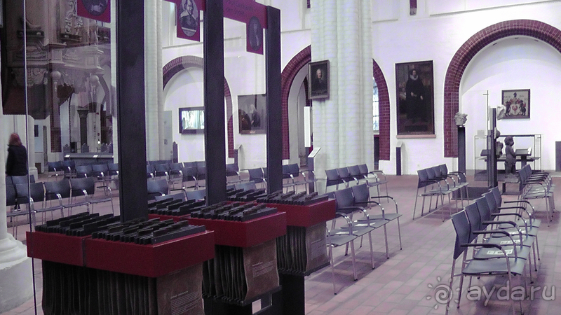 Германия, Берлин. Осколок «Старого города».