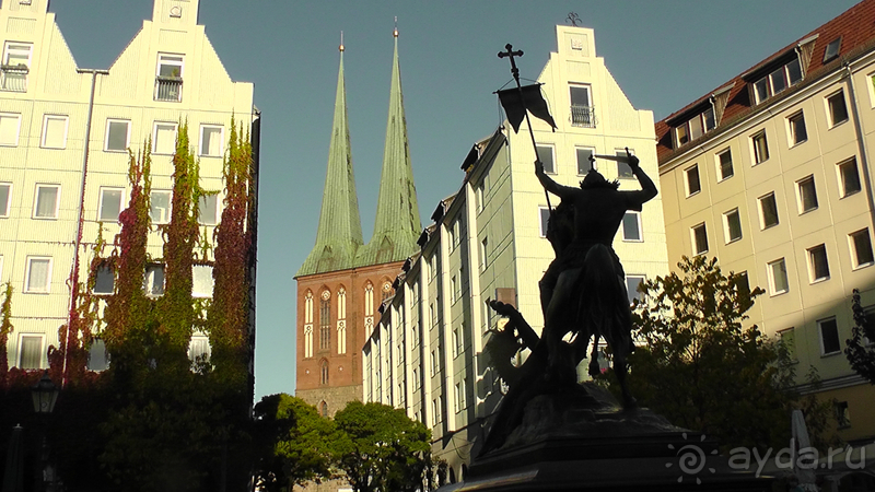 Германия, Берлин. Осколок «Старого города».