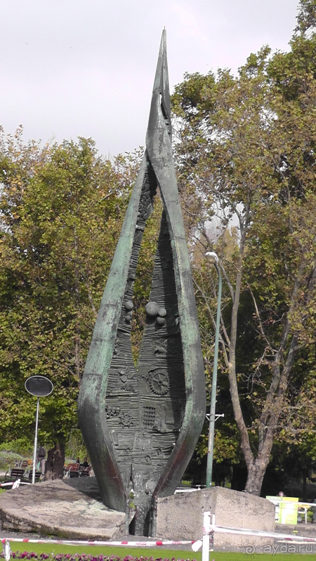 Будапешт. Это Венгрия!  Остров Маргит - Япония и Венгрия 