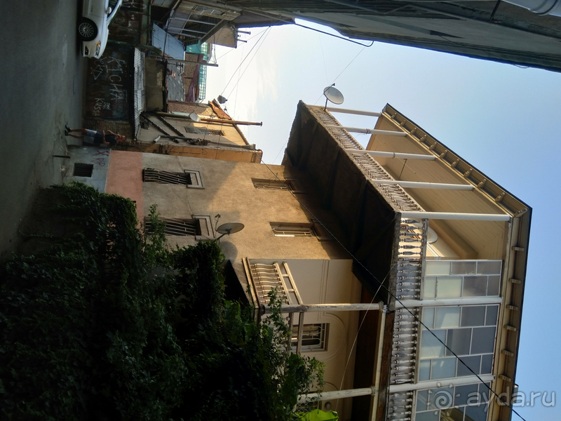 Грузия, Тбилиси. Попала в Грузию в карантин и я попала…Старые дворики Тбилиси.