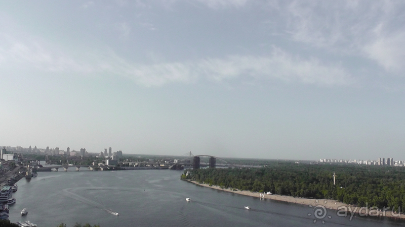 Альбом отзыва "г.Киев, Крещатый парк – театр, лягушка и мост через вечность."