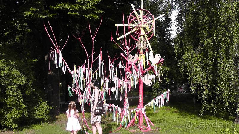 Альбом отзыва "г.Киев, Крещатый парк – театр, лягушка и мост через вечность."